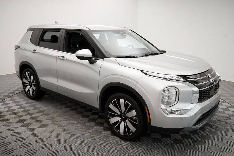 2025 Mitsubishi Outlander SE