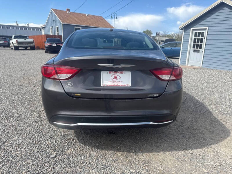 2015 Chrysler 200 Limited