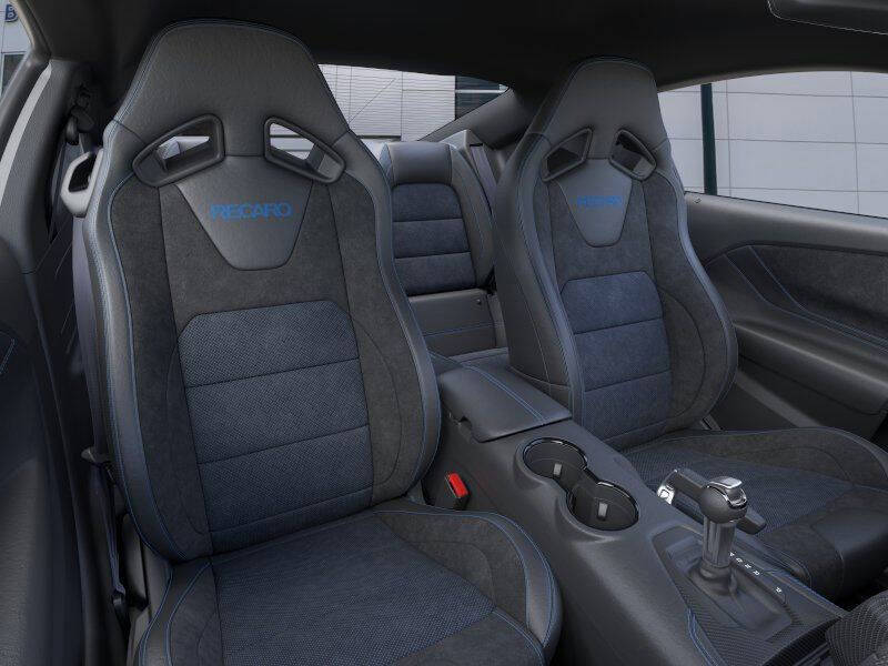 2025 Ford Mustang Dark Horse