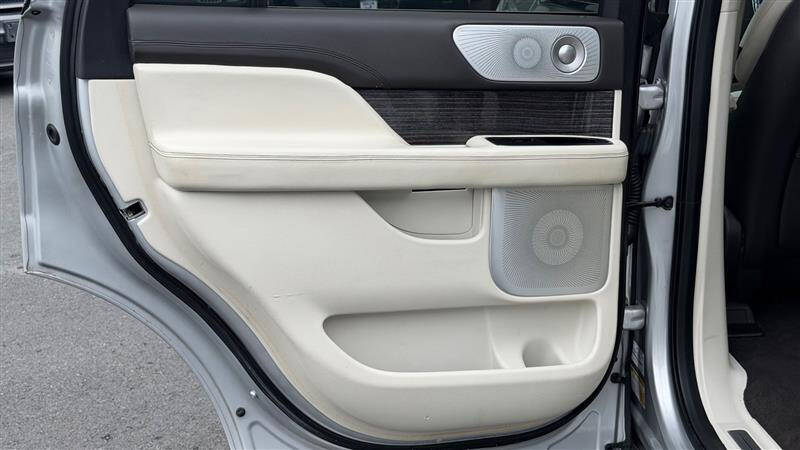 2018 Lincoln Navigator Black Label