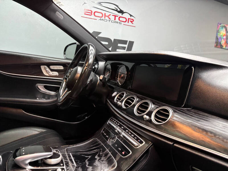 2019 Mercedes-Benz E-Class E 300