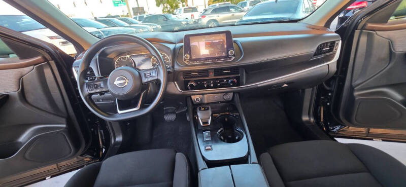 2023 Nissan Rogue S