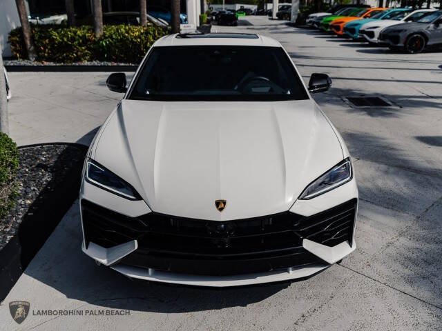 2025 Lamborghini Urus SE