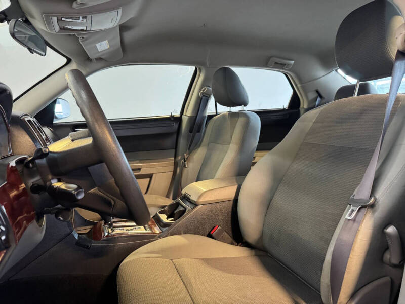 2005 Chrysler 300