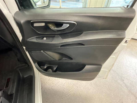 2016 Mercedes-Benz Metris Passenger