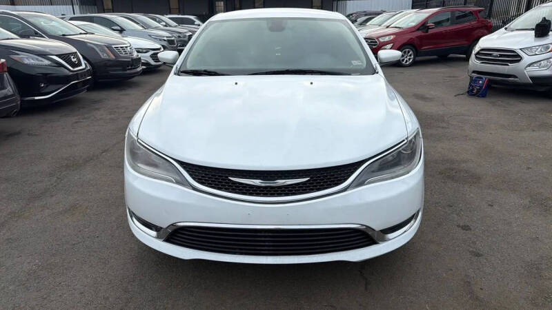 2016 Chrysler 200
