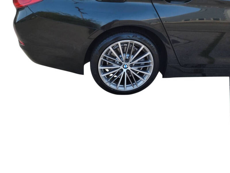 2018 BMW 5 Series 530i