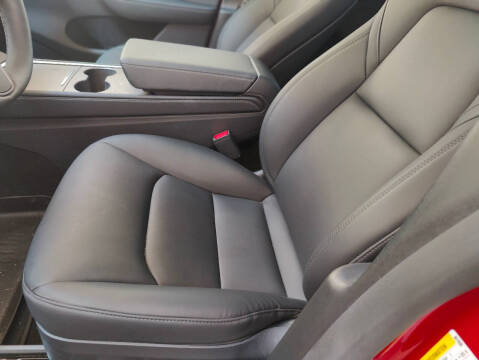 2025 Tesla Model Y Performance