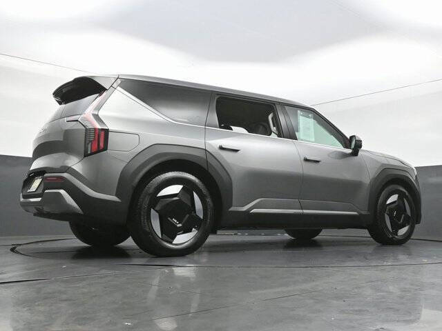 2024 Kia EV9 Light Long Range