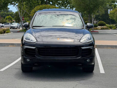 2016 Porsche Cayenne S E-Hybrid