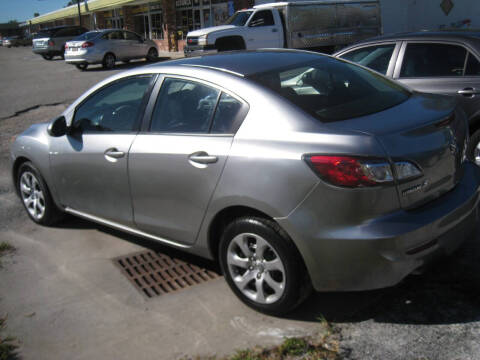 2013 Mazda MAZDA3 i SV