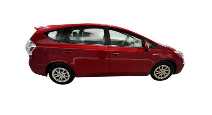 2014 Toyota Prius v Three