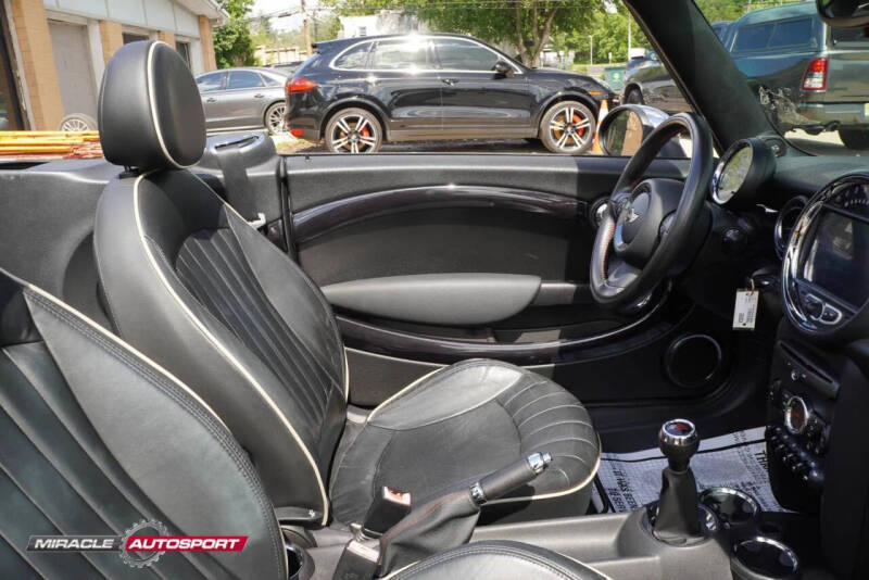 2011 MINI Cooper John Cooper Works