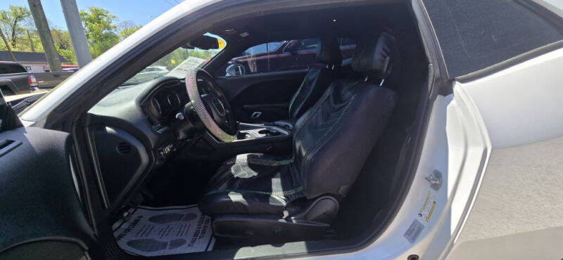 2016 Dodge Challenger SXT