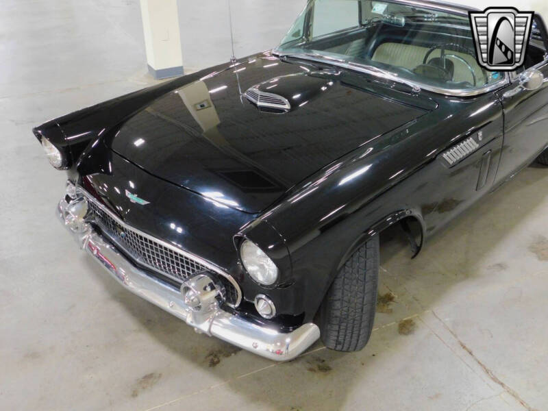 1956 Ford Thunderbird