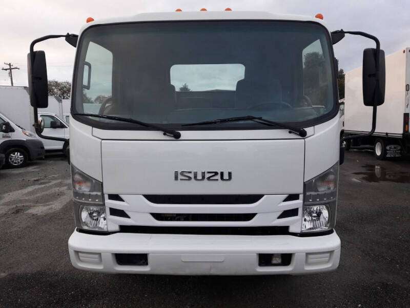 2017 Isuzu NPR-HD