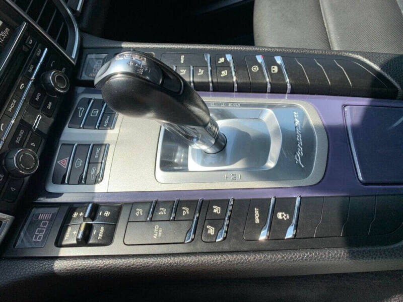 2015 Porsche Panamera