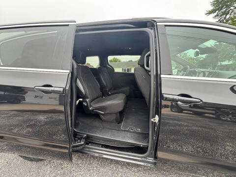 2022 Chrysler Pacifica Touring