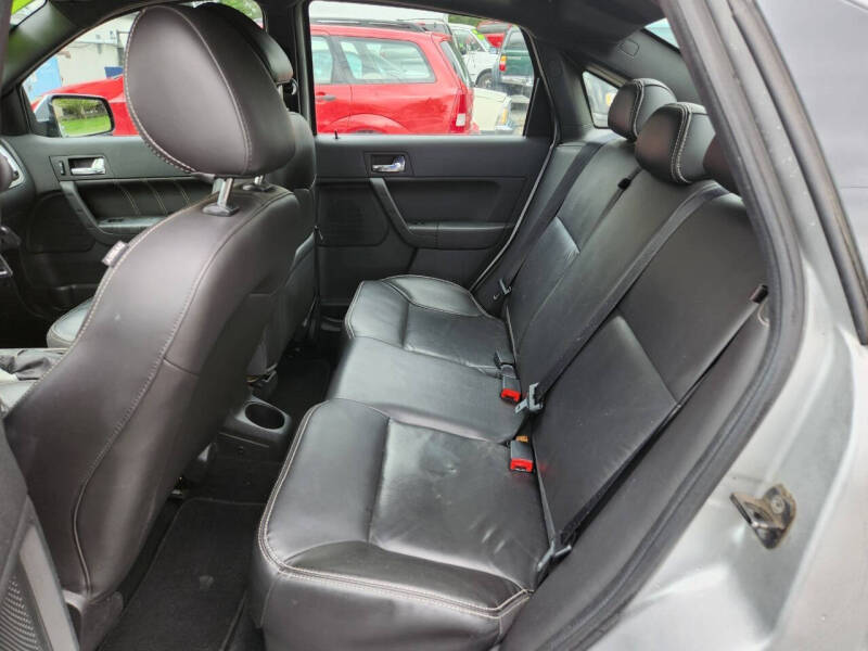 2010 Ford Focus SEL