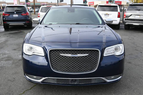 2017 Chrysler 300 C