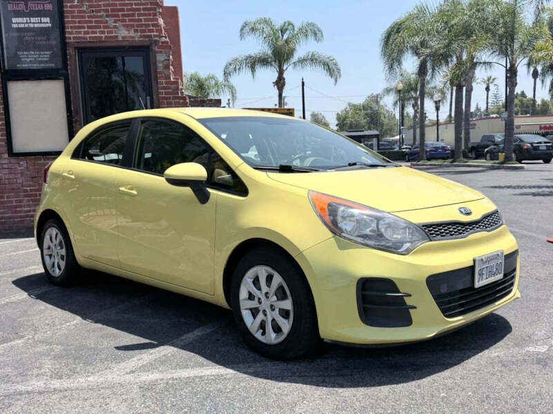 2016 Kia Rio 5-Door LX