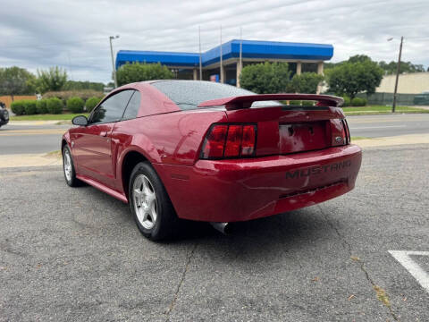 2004 Ford Mustang