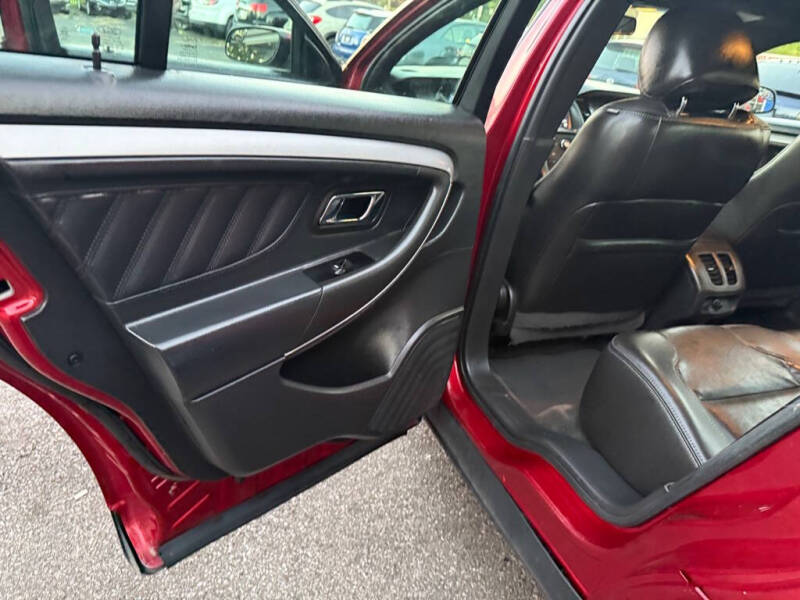 2015 Ford Taurus SEL