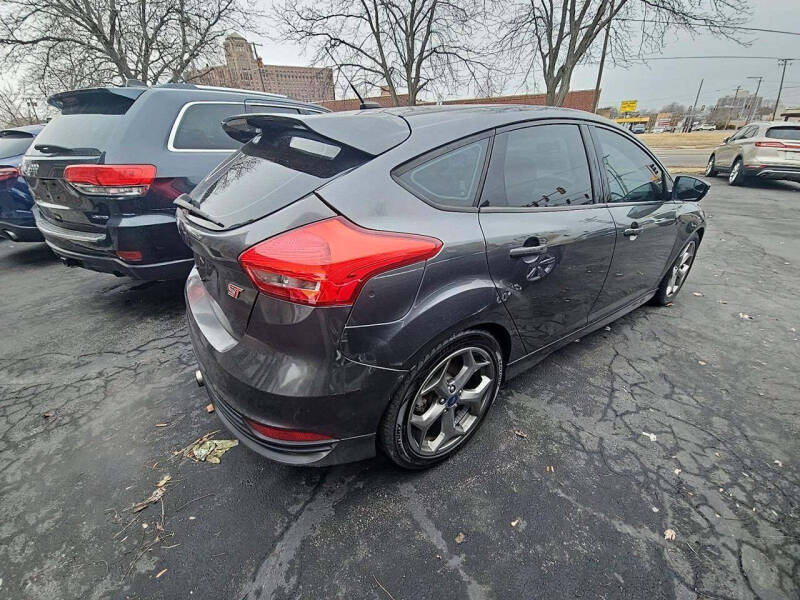 2018 Ford Focus ST