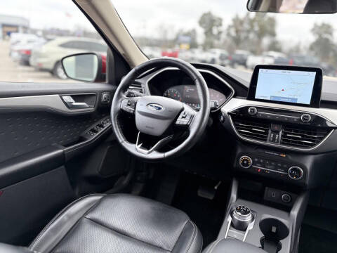 2020 Ford Escape SEL