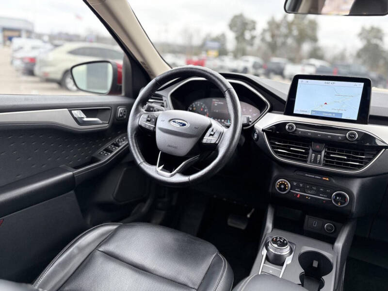 2020 Ford Escape SEL