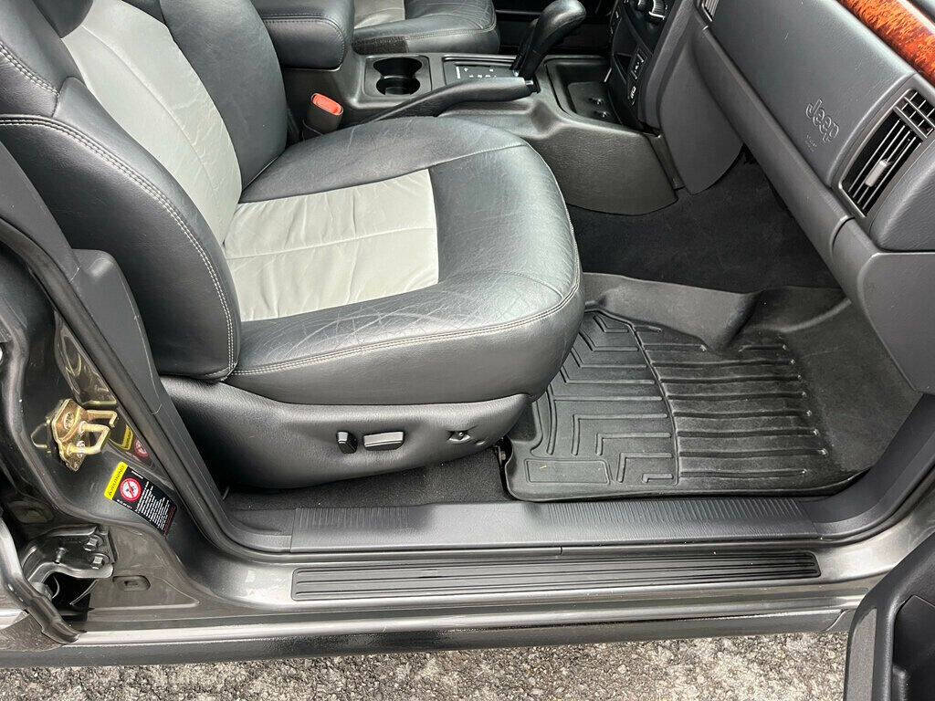 2004 Jeep Grand Cherokee 57