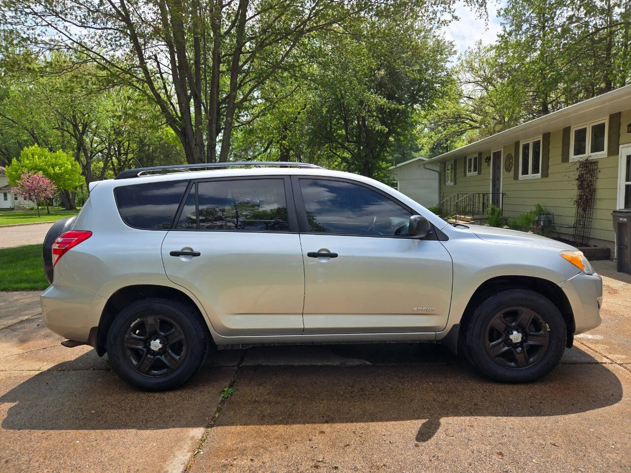 2011 Toyota RAV4 12