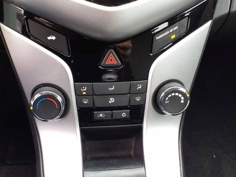 2015 Chevrolet Cruze LS Auto