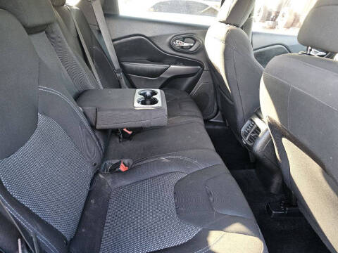 2019 Jeep Cherokee Latitude