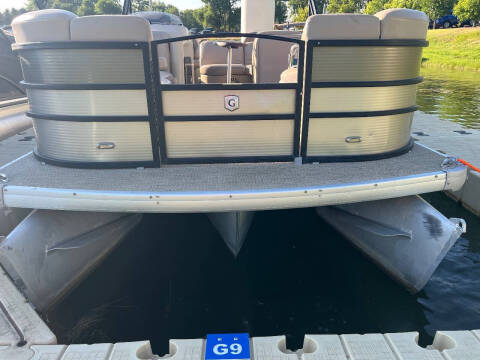 2016 Godfrey Sweetwater Premium Edition 220
