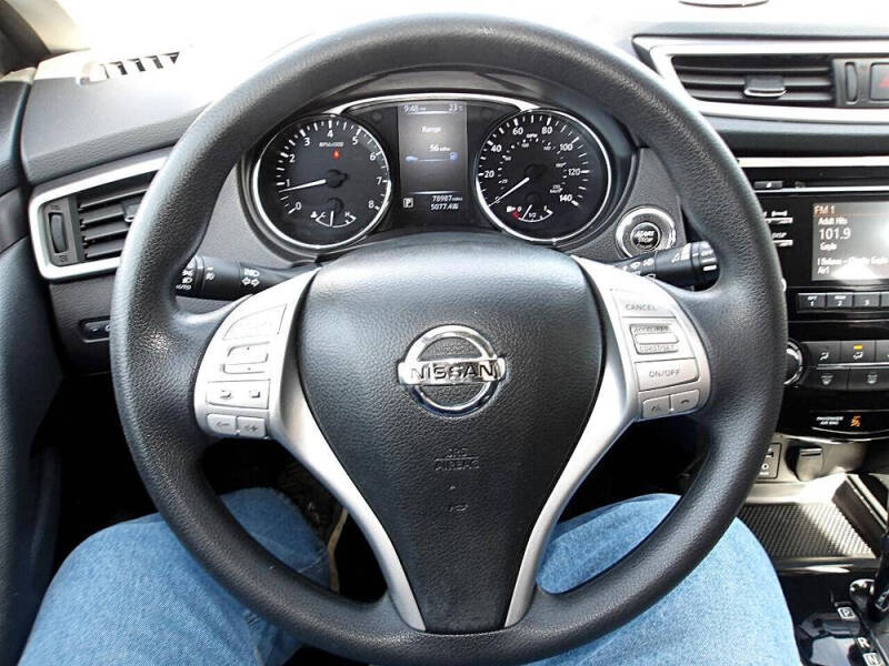 2016 Nissan Rogue SV