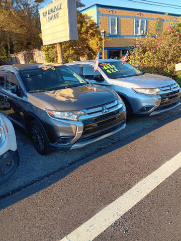 2017 Mitsubishi Outlander ES