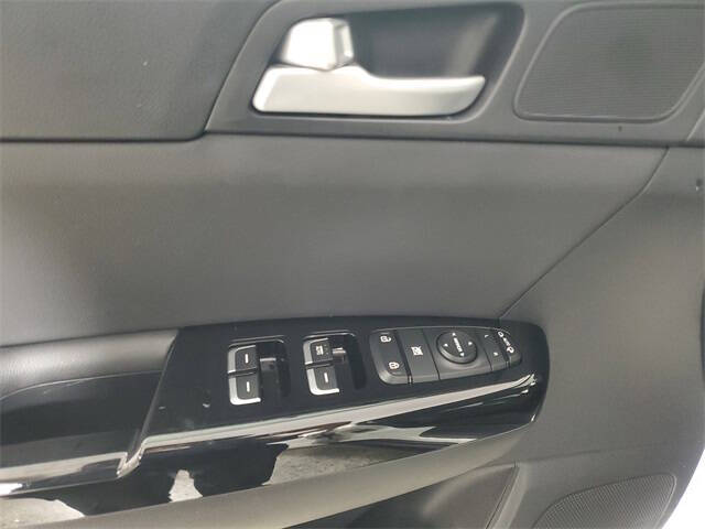 2022 Kia Sportage EX