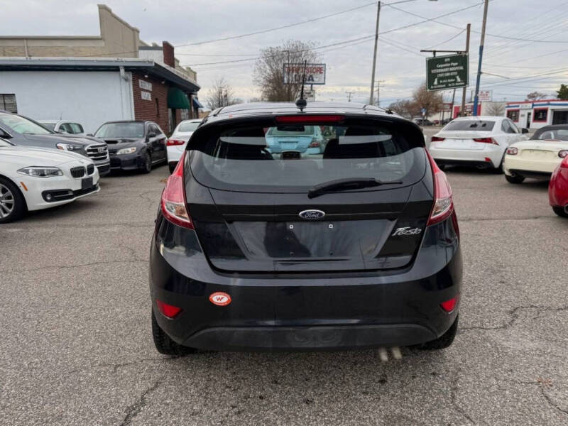 2014 Ford Fiesta SE