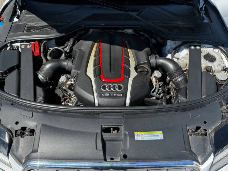 2014 Audi S8 4.0T quattro