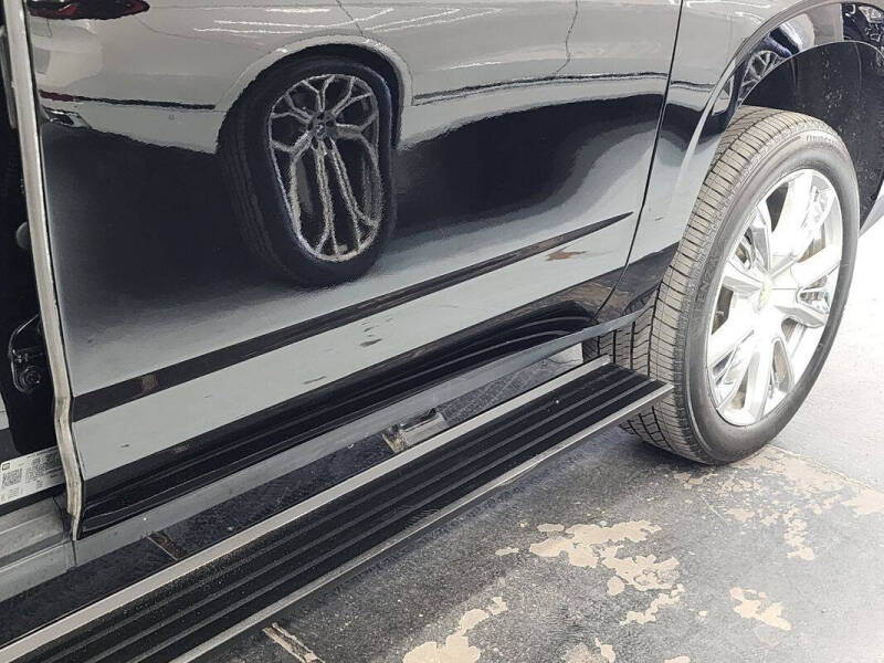 2023 Chevrolet Suburban High Country