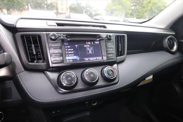 2017 Toyota RAV4 SUV / Crossover - $18,997