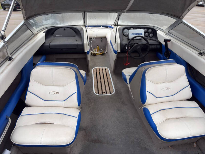 1993 Maxum 18 Foot Bo