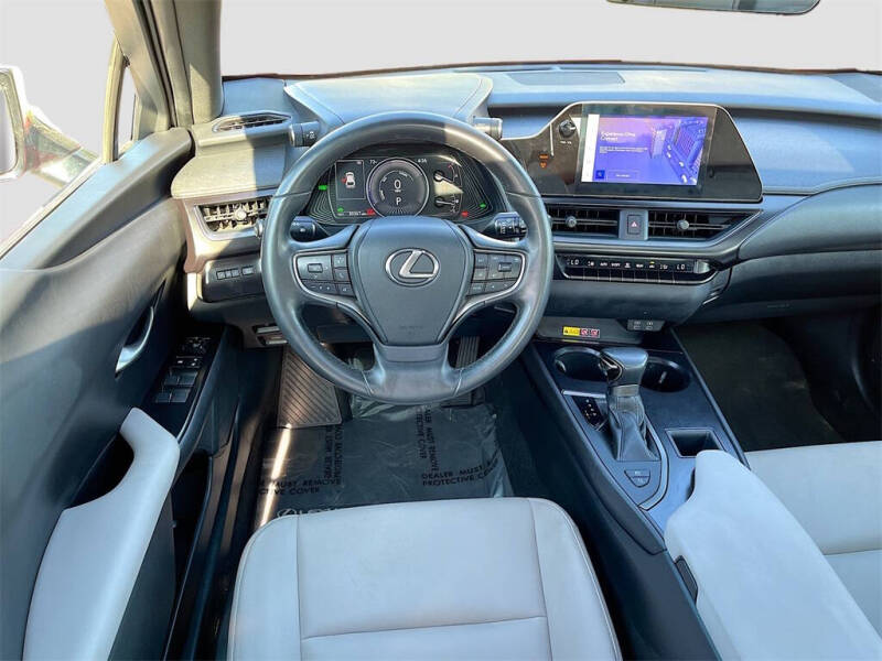 2023 Lexus UX 250h