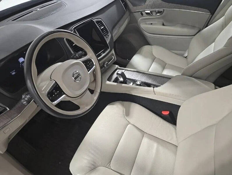 2024 Volvo XC90 B6 Plus Bright Theme 6P