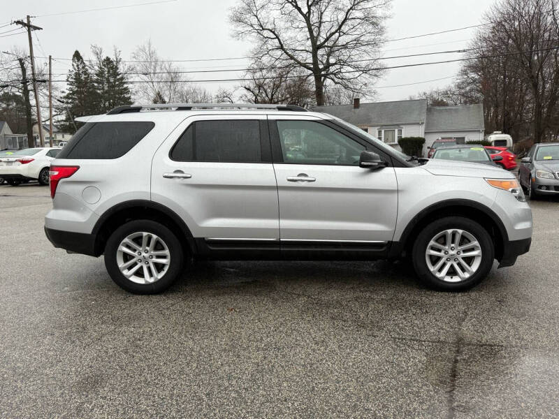 2015 Ford Explorer XLT photo 5