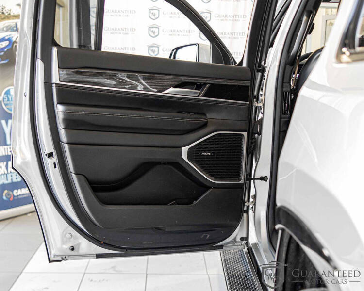 2022 Jeep Wagoneer Series II