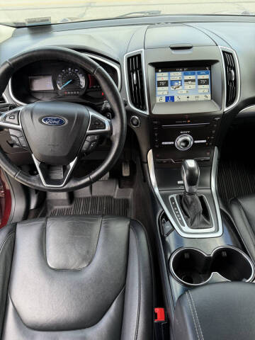 2017 Ford Edge Titanium