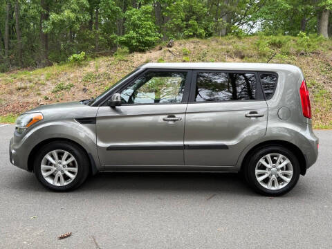 2012 Kia Soul +