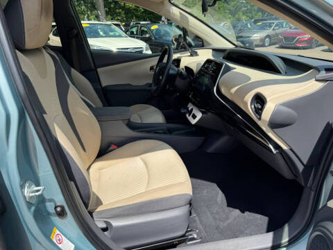 2016 Toyota Prius Two